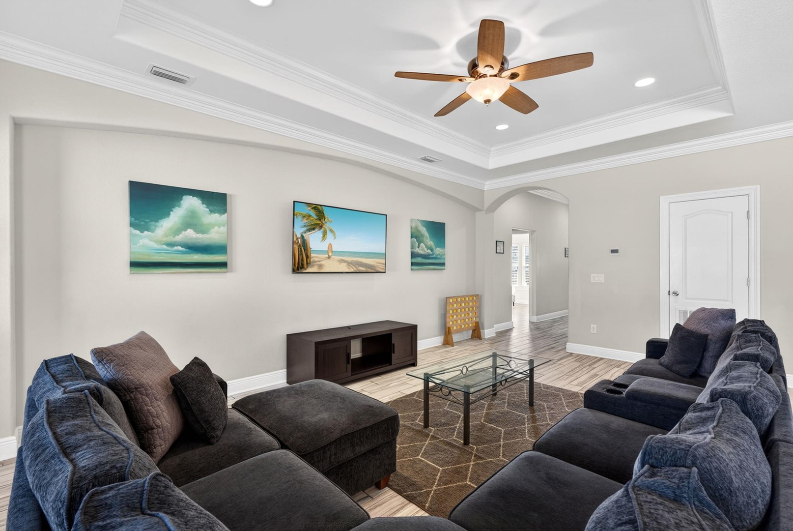 Beach House - Tropic Like It's Hot 7