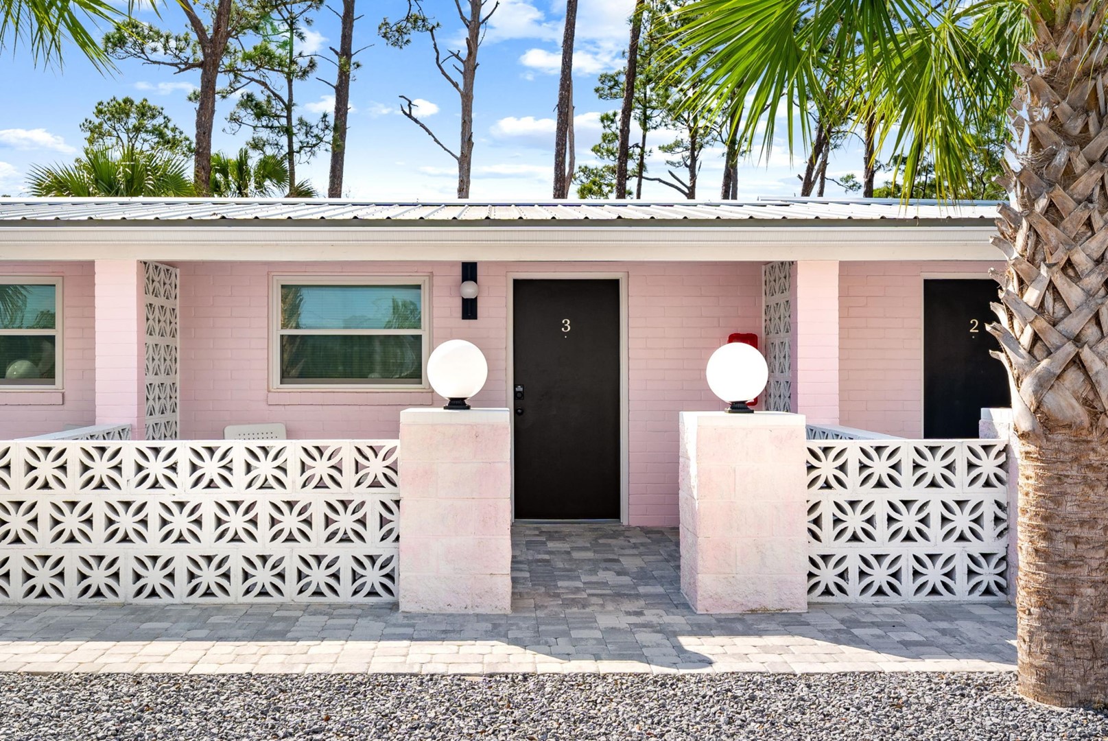 The Pink Flamingo - Marina Anne Monroe 8