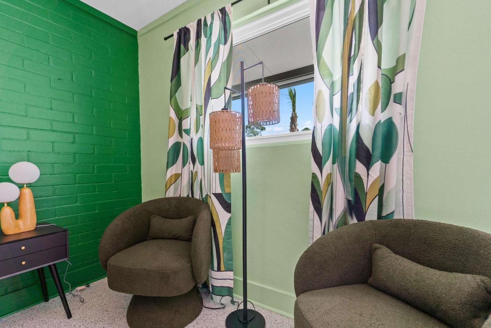 The Pink Flamingo - Palmira Saint Joe 6