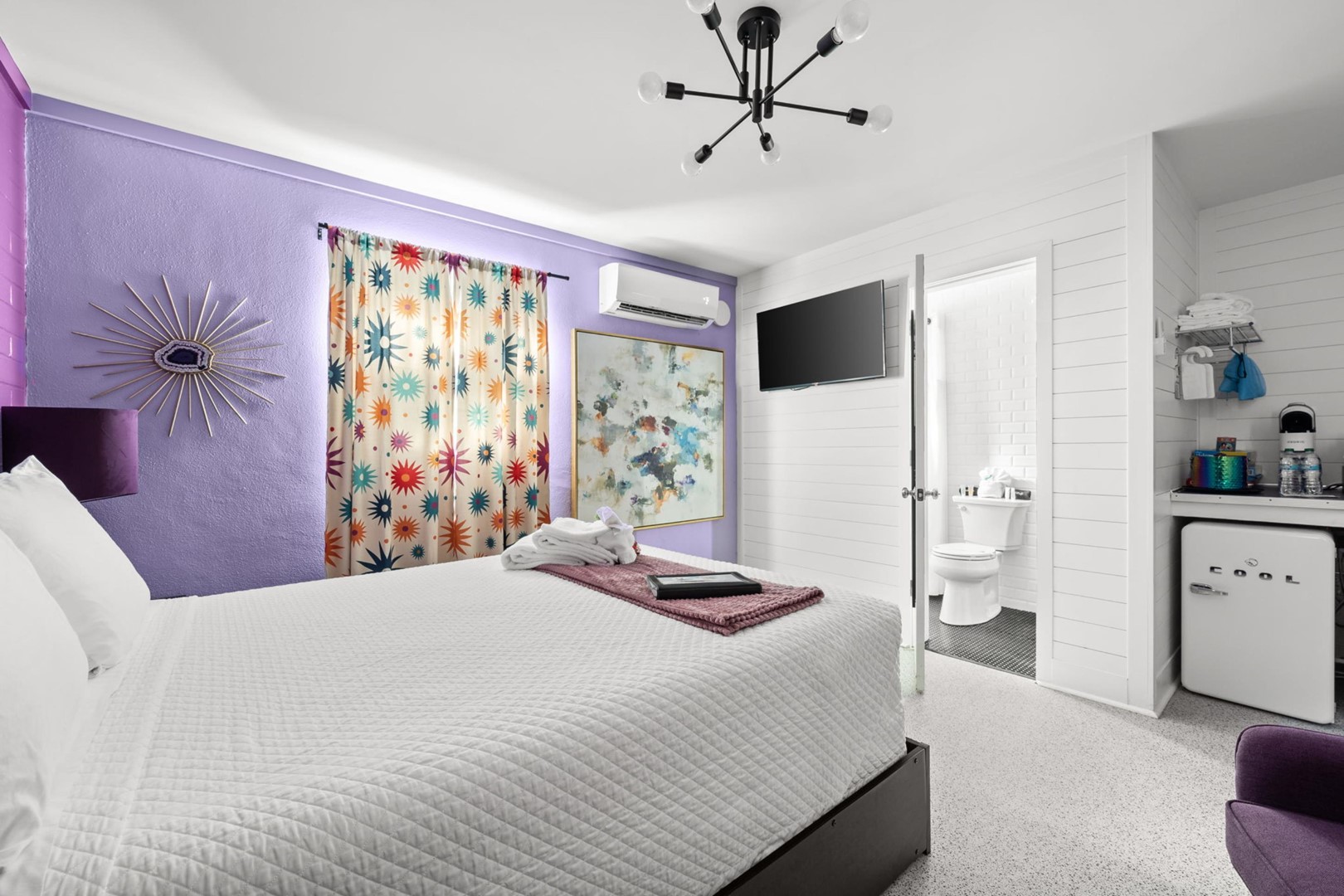 The Pink Flamingo - Violet Valentino 6