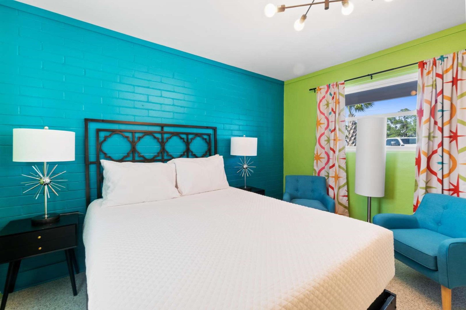 The Pink Flamingo - Lagoon Luxe Photo