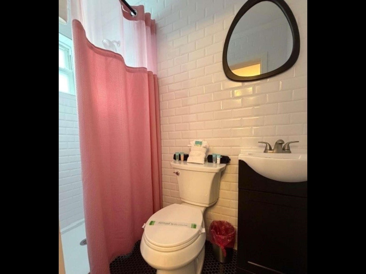 The Pink Flamingo - Rose Retreat 8