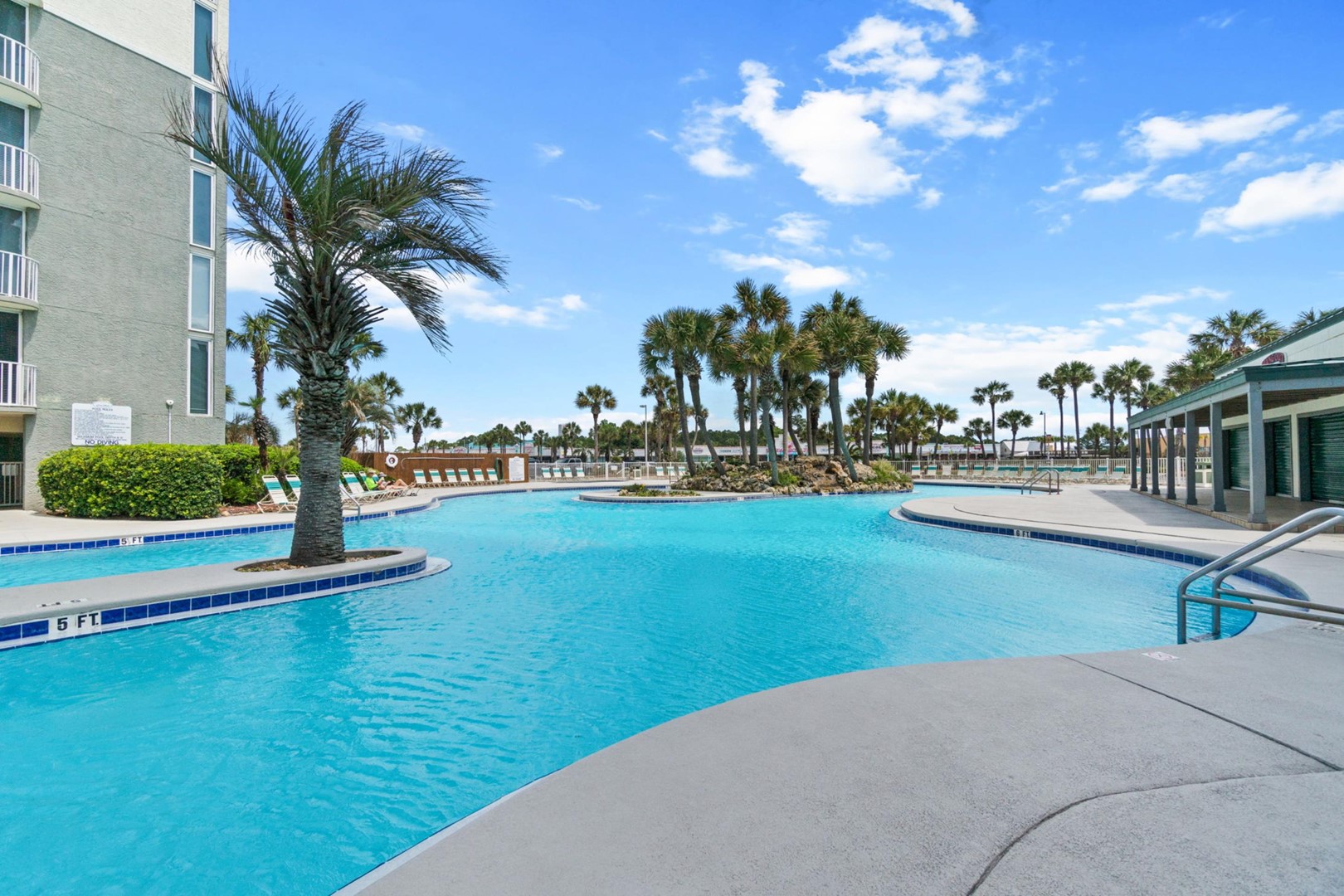 Long Beach Resort 1-1103 7