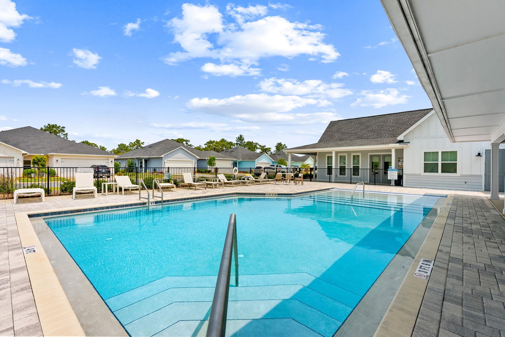 Beach House - Ocean Breeze Cottage 2