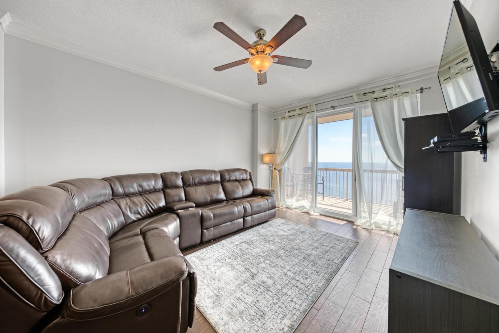 Sunrise Beach 2510 Photo