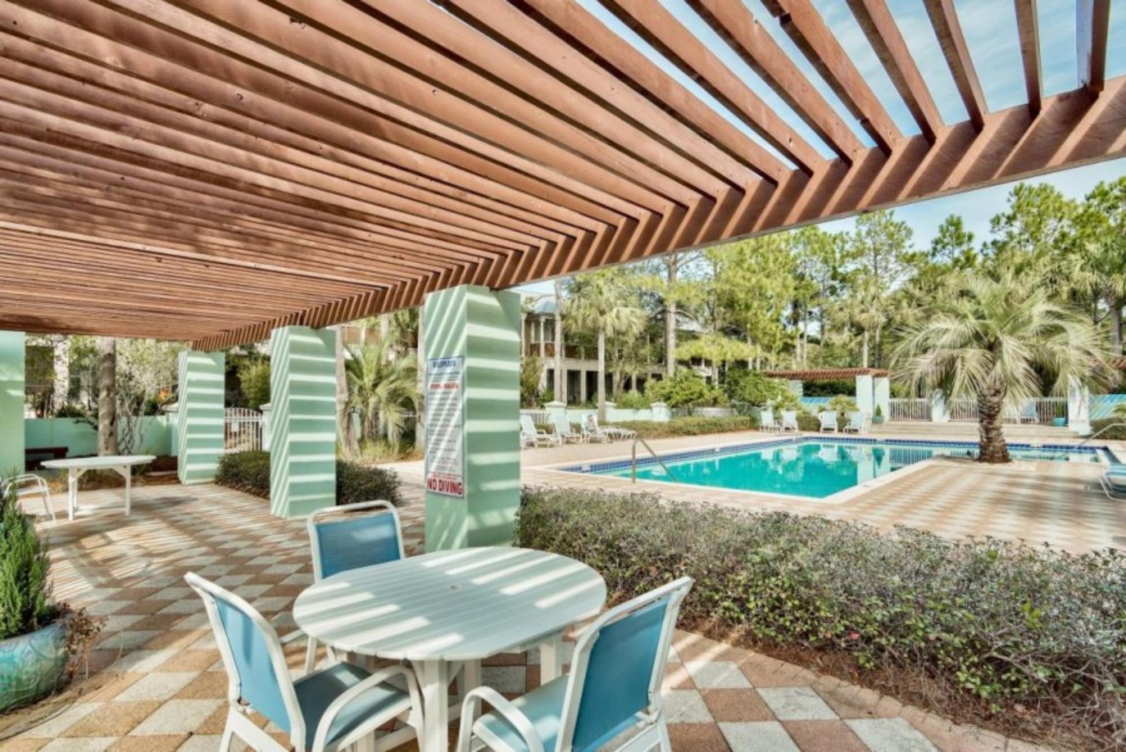 Poolside Seating