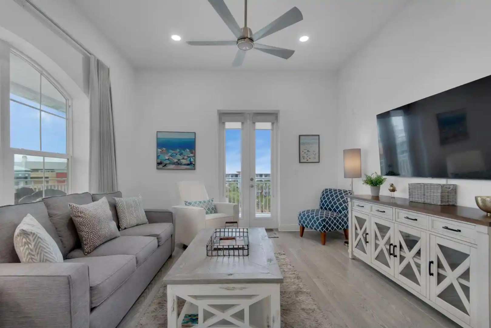 Gulf Place Residences 301 6