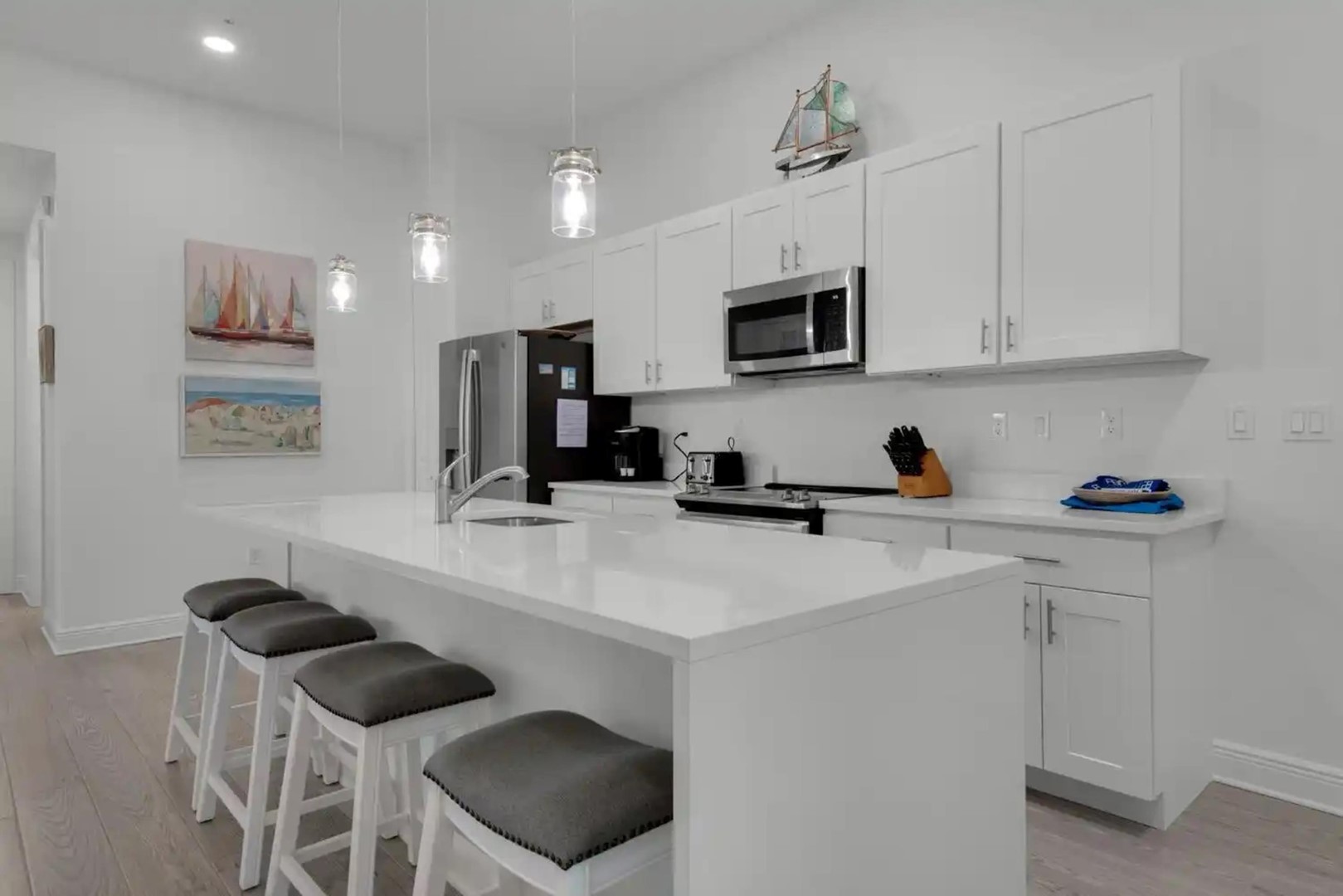 Gulf Place Residences 301 4