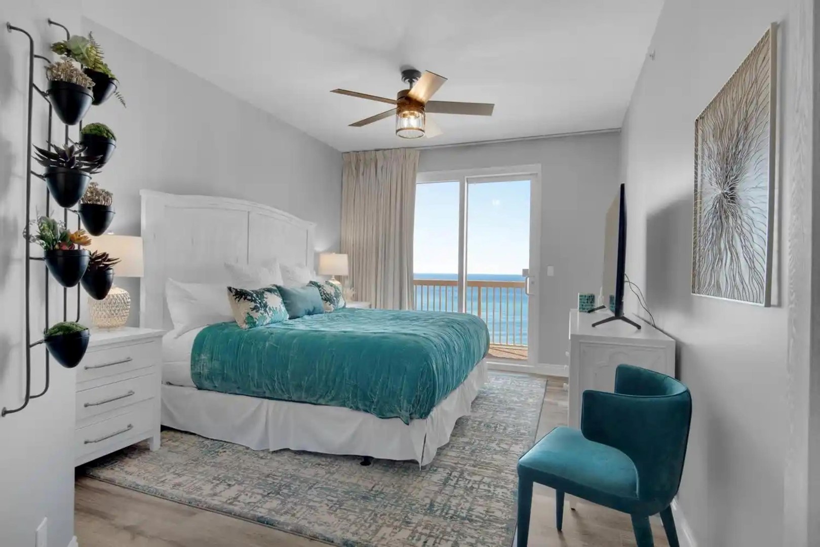 Calypso Resort 704W 4