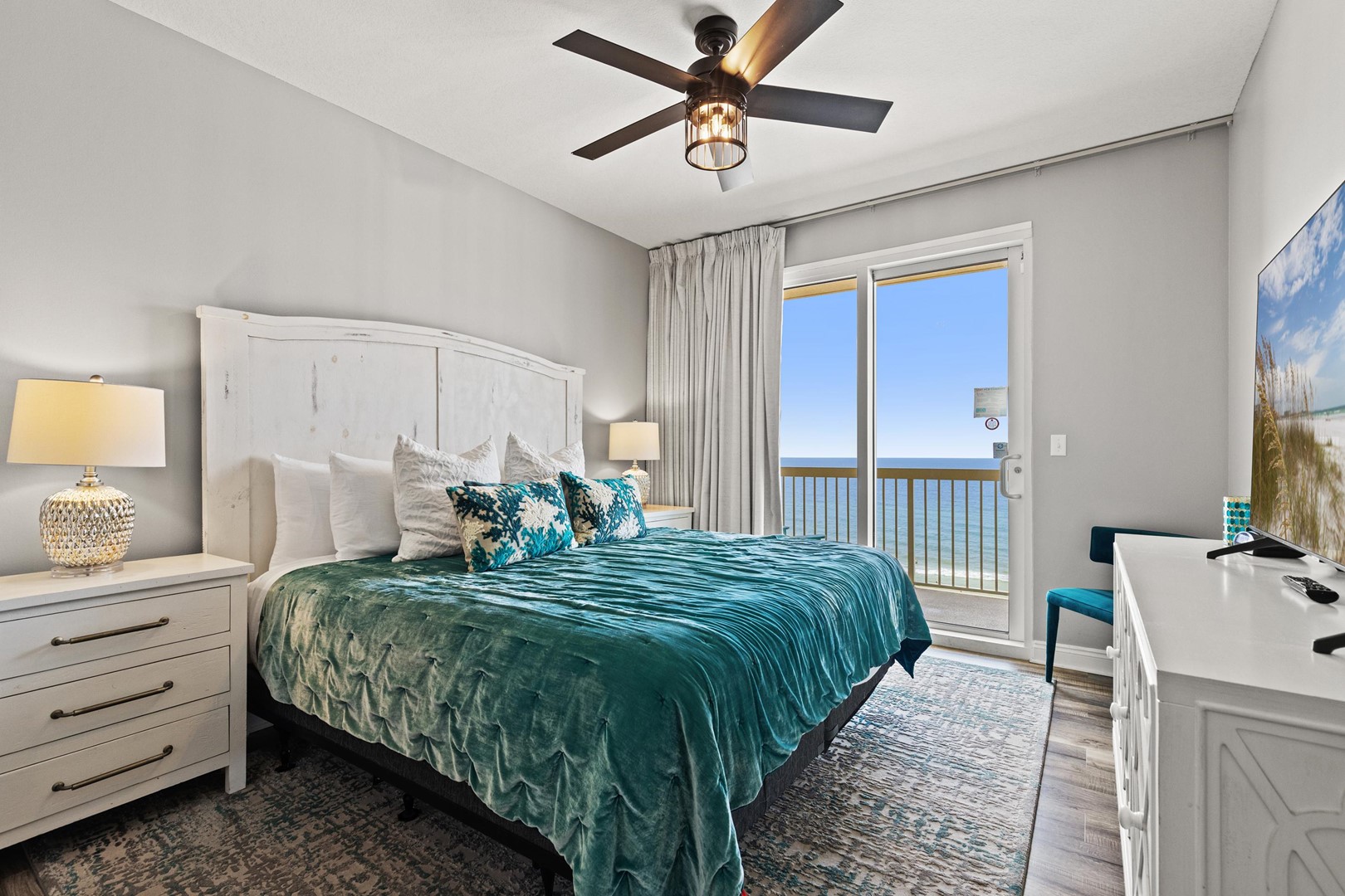 Calypso Resort 704W 4