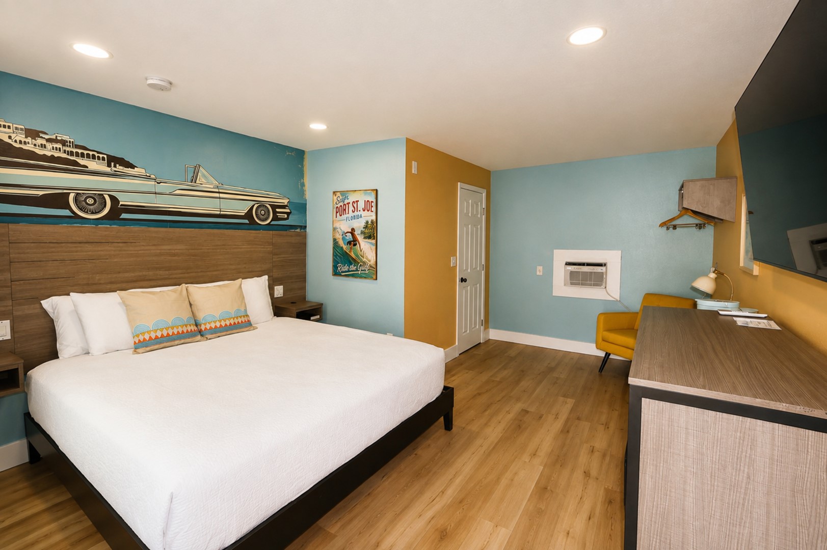 The Blu - Room 02 - Del Rio Drive 5