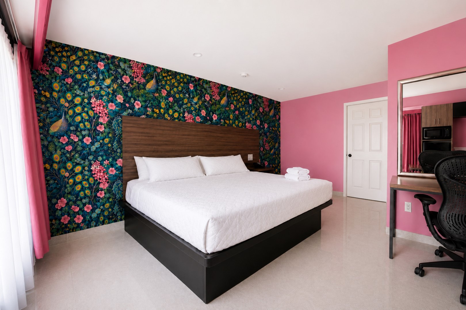 The Blu - Room 106 Photo