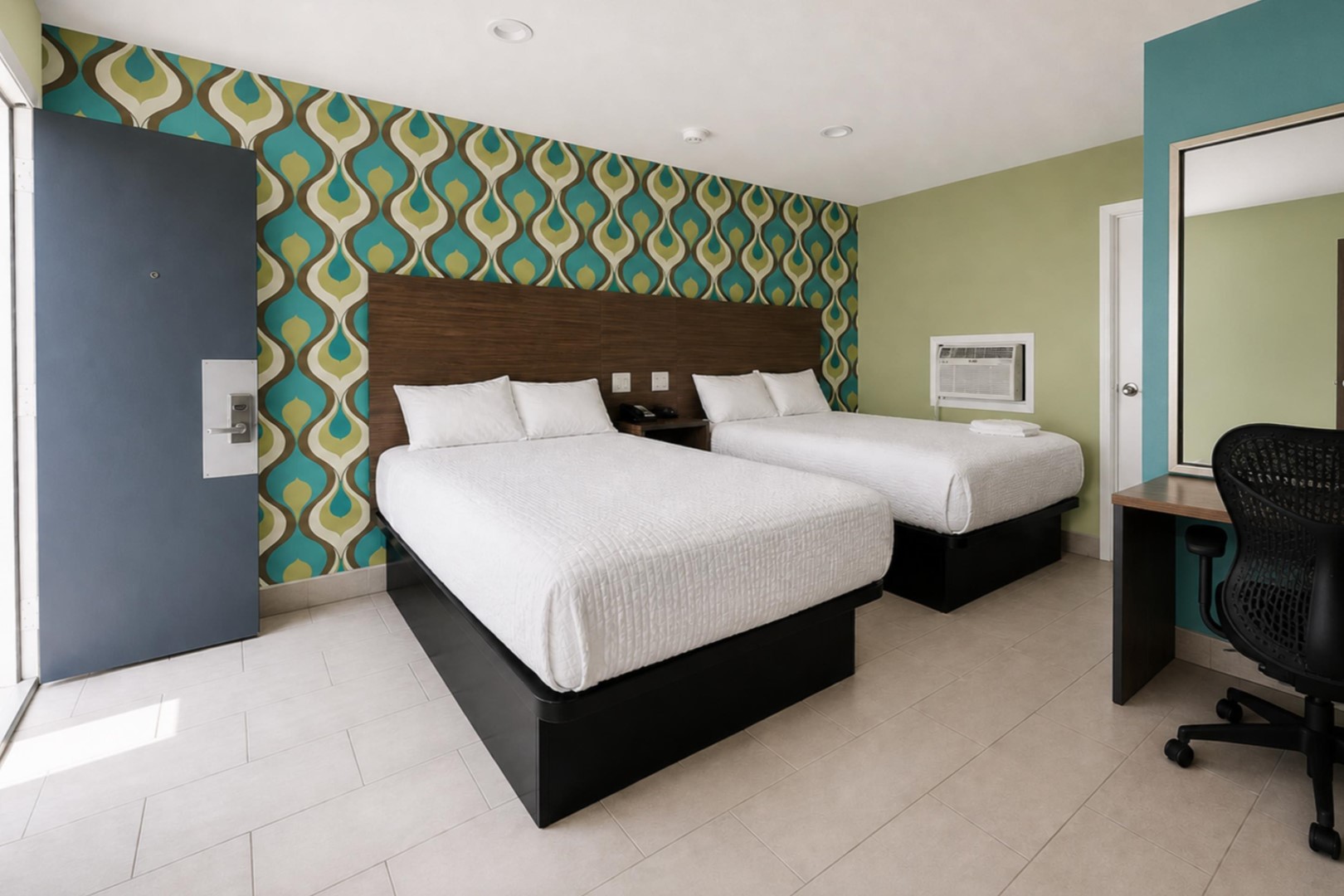 The Blu - Room 109 Photo