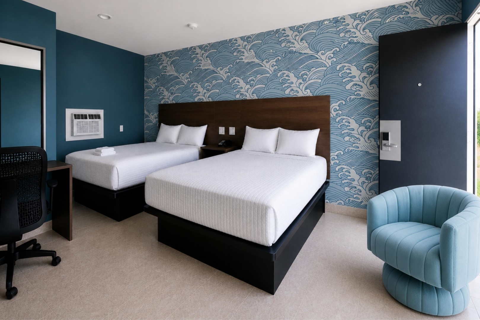The Blu - Room 112 Photo