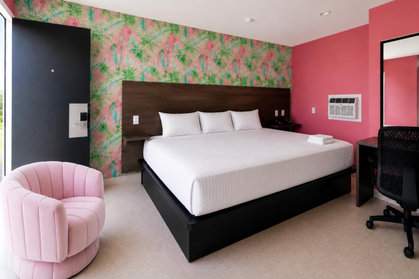The Blu - Room 114 Photo