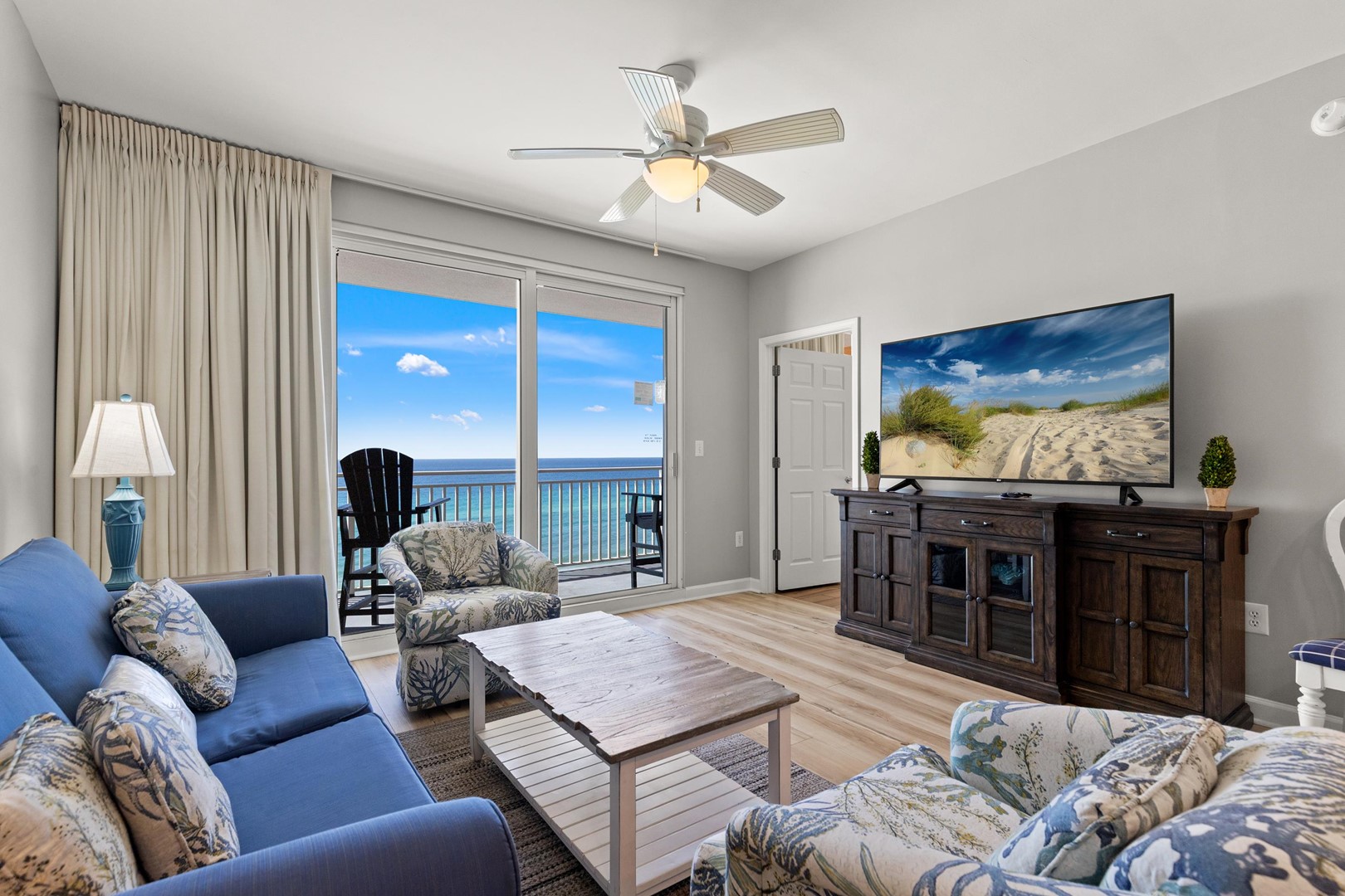 Splash Beach Resort 406E Photo