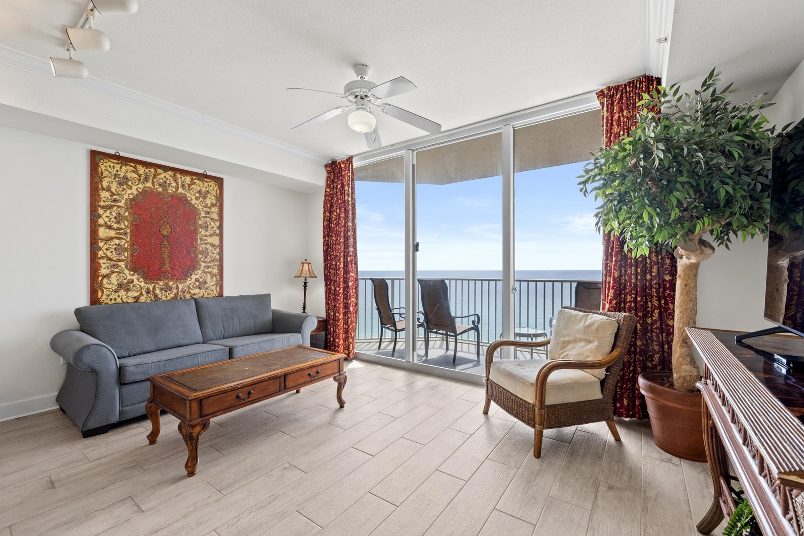Living Area with Gulf Views