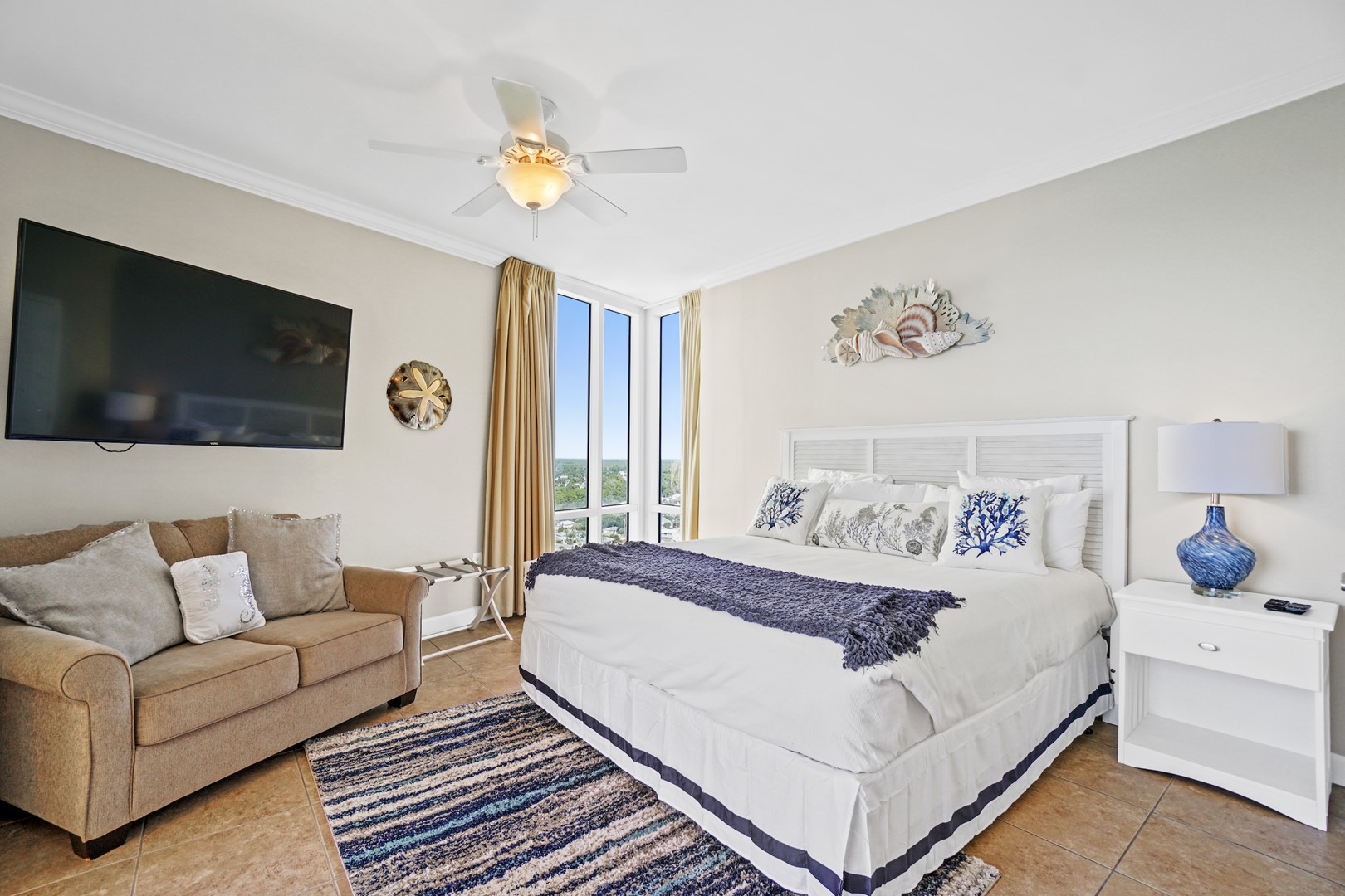 Splash Beach Resort Studio 1701W-A