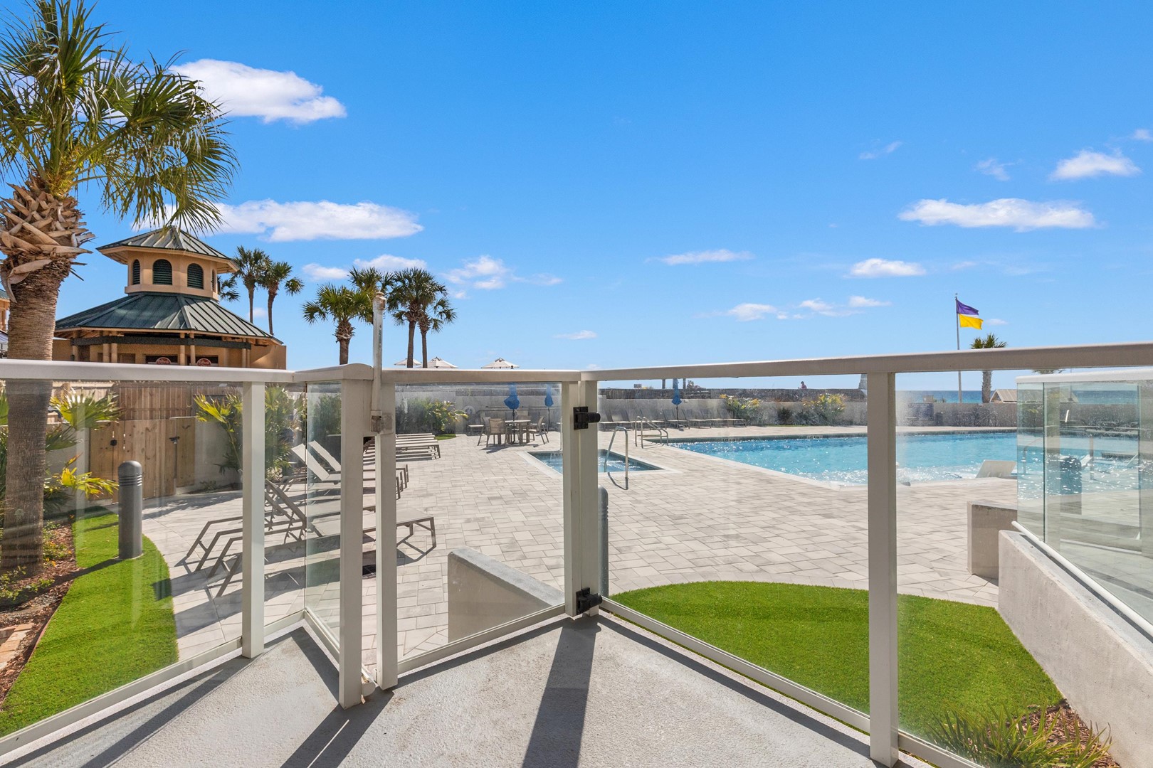 Beachside Two 4211 7