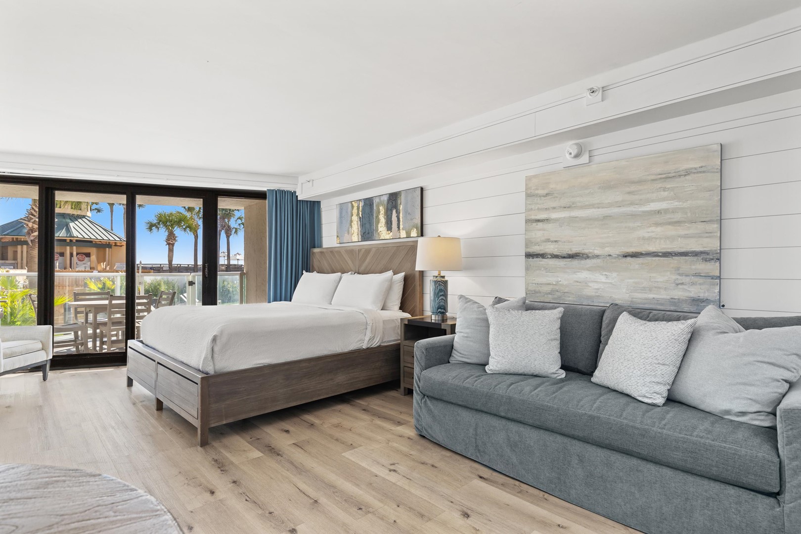 Beachside Two 4211 6