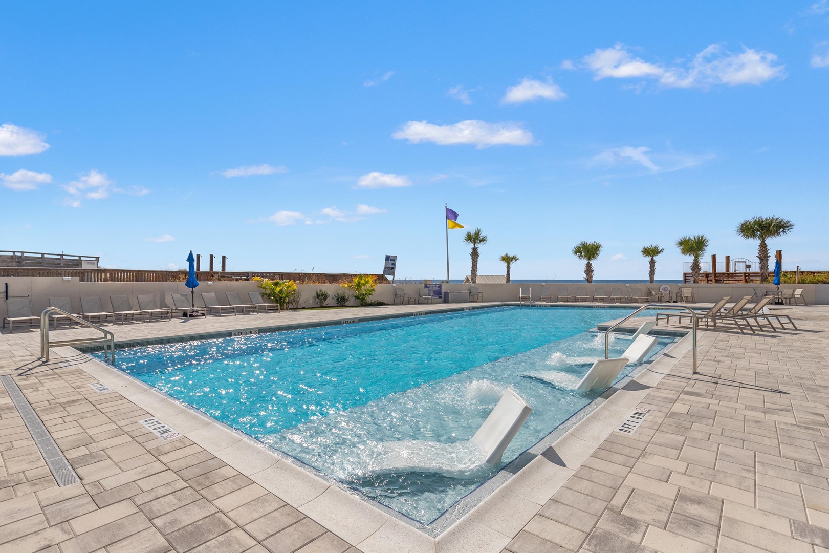 Beachside Two 4211 4