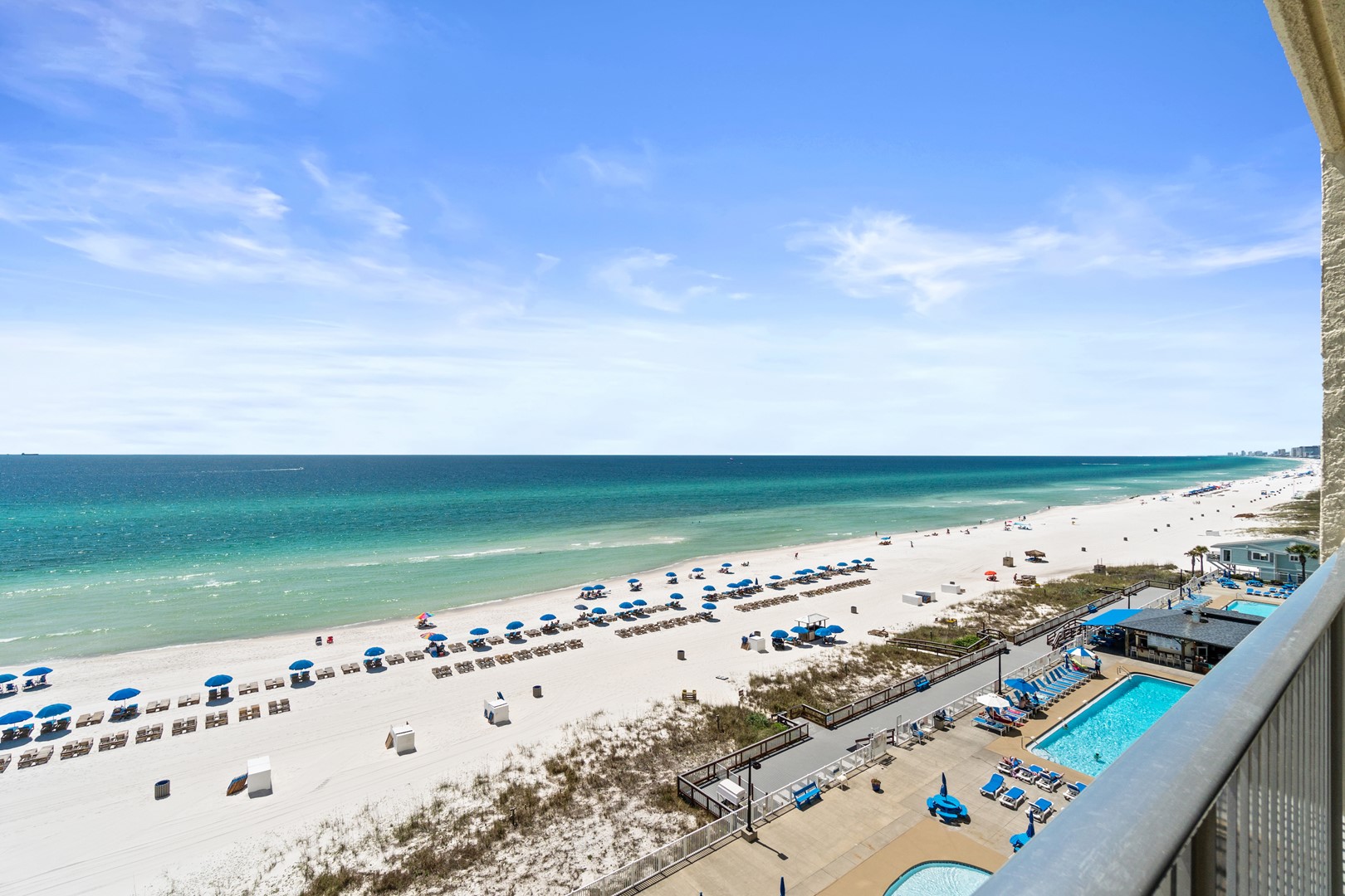 Regency Towers 820 8