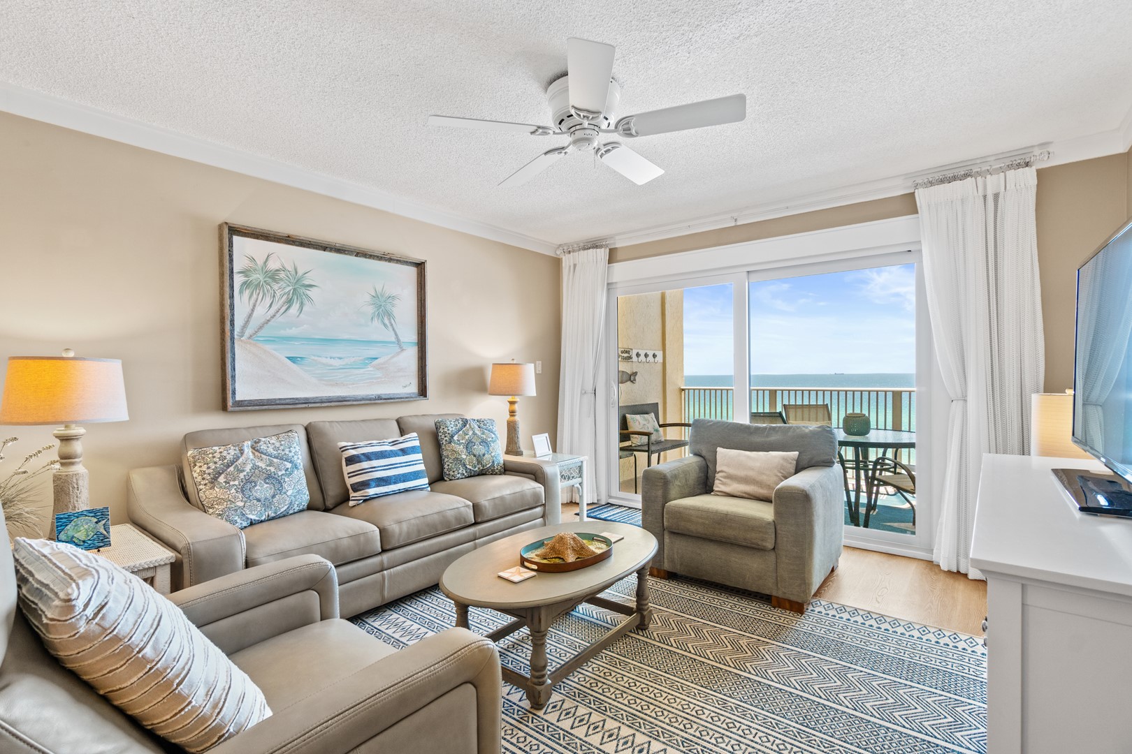 Regency Towers 820 3