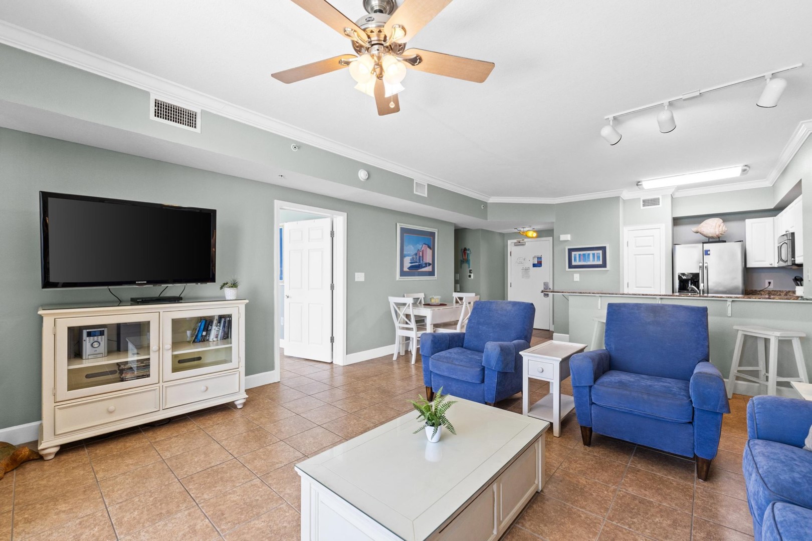 Tidewater Beach Resort 615 7