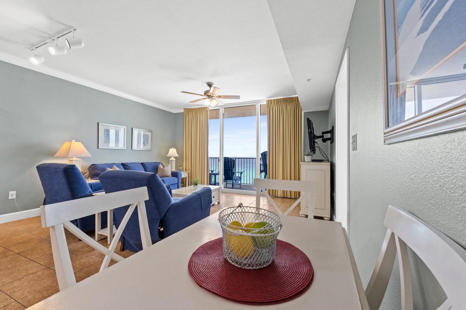 Tidewater Beach Resort 615 8