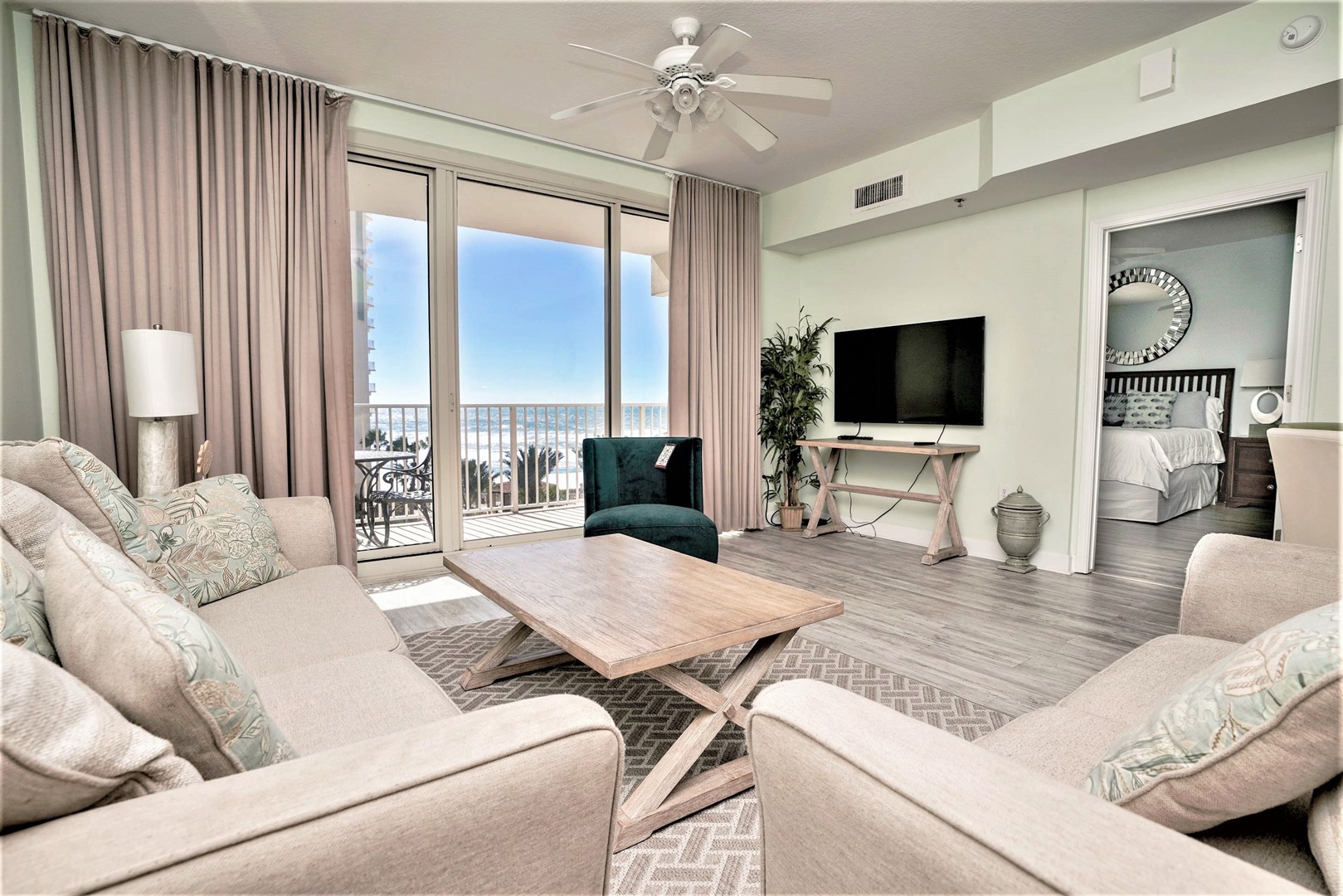 Shores of Panama Rental 516