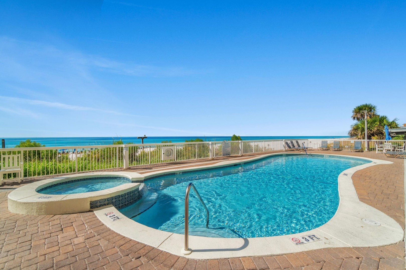 Gulf Front Pool and Hot Tub