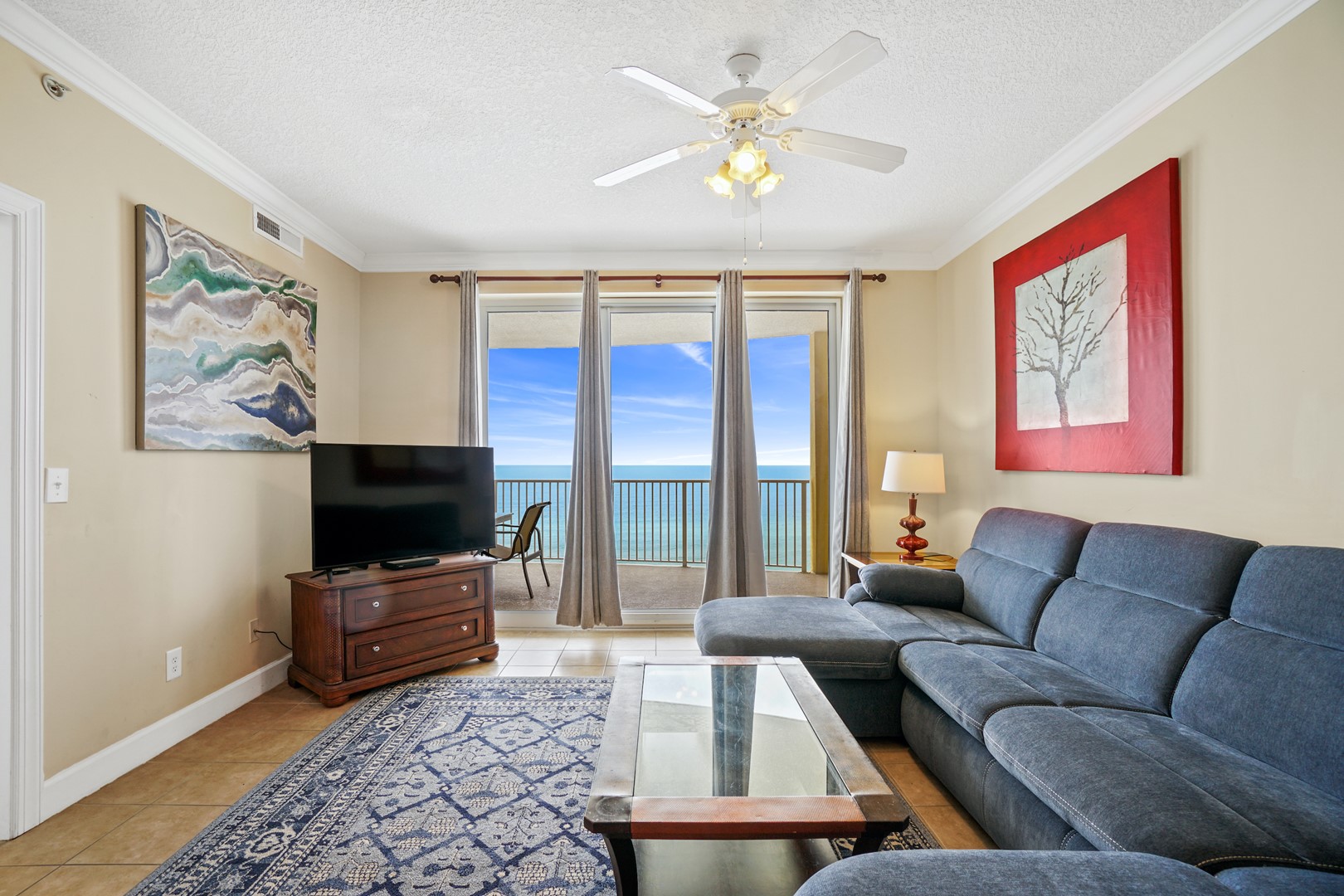 Living Area with Direct Beach and Gulf Views
