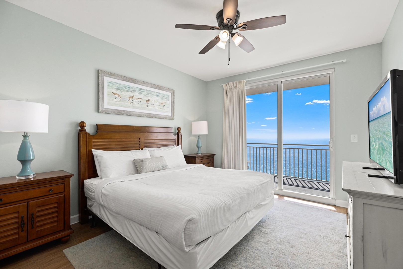 Main Bedroom with Balcony