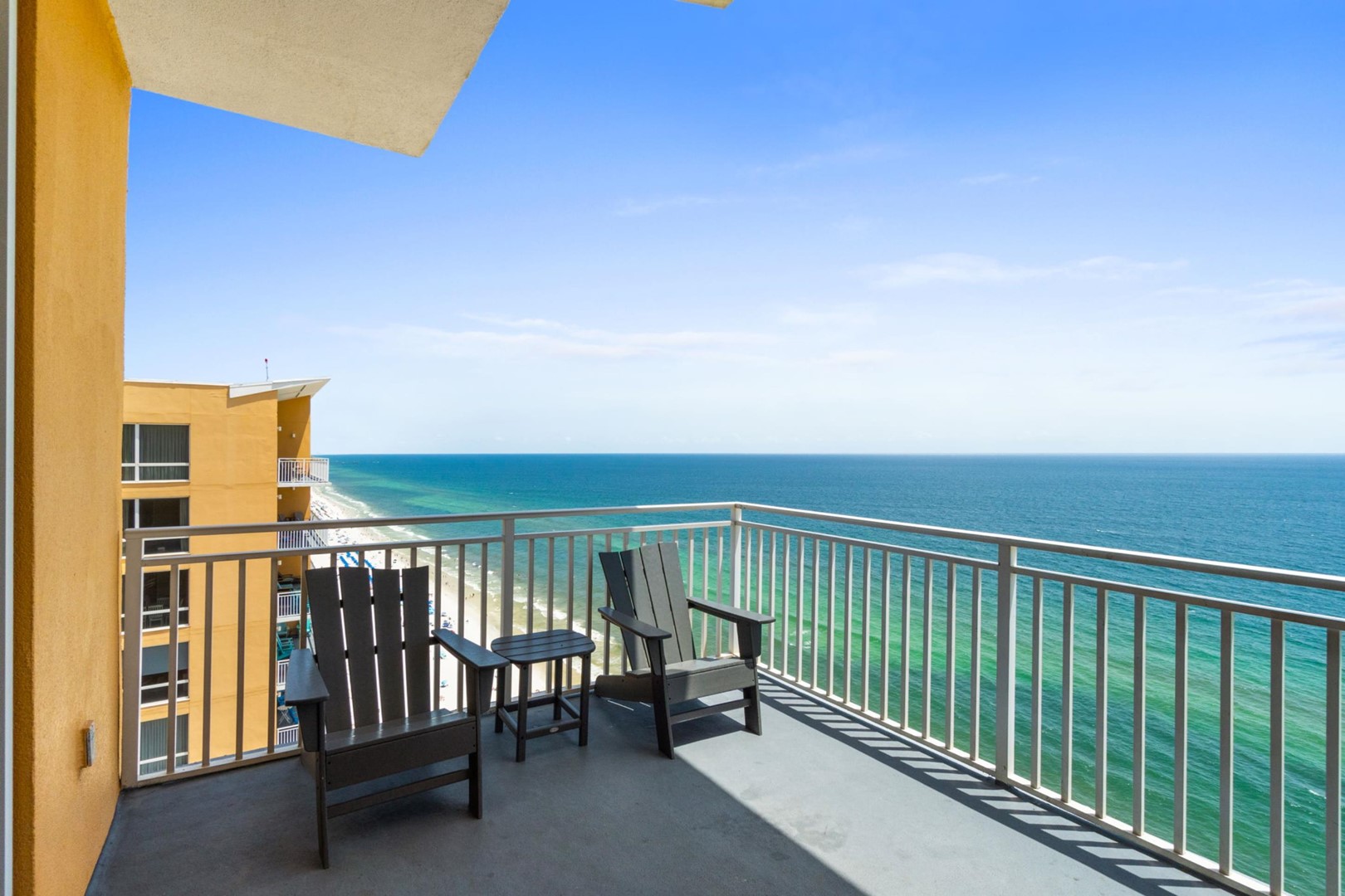 Splash Beach Resort 2106W 3