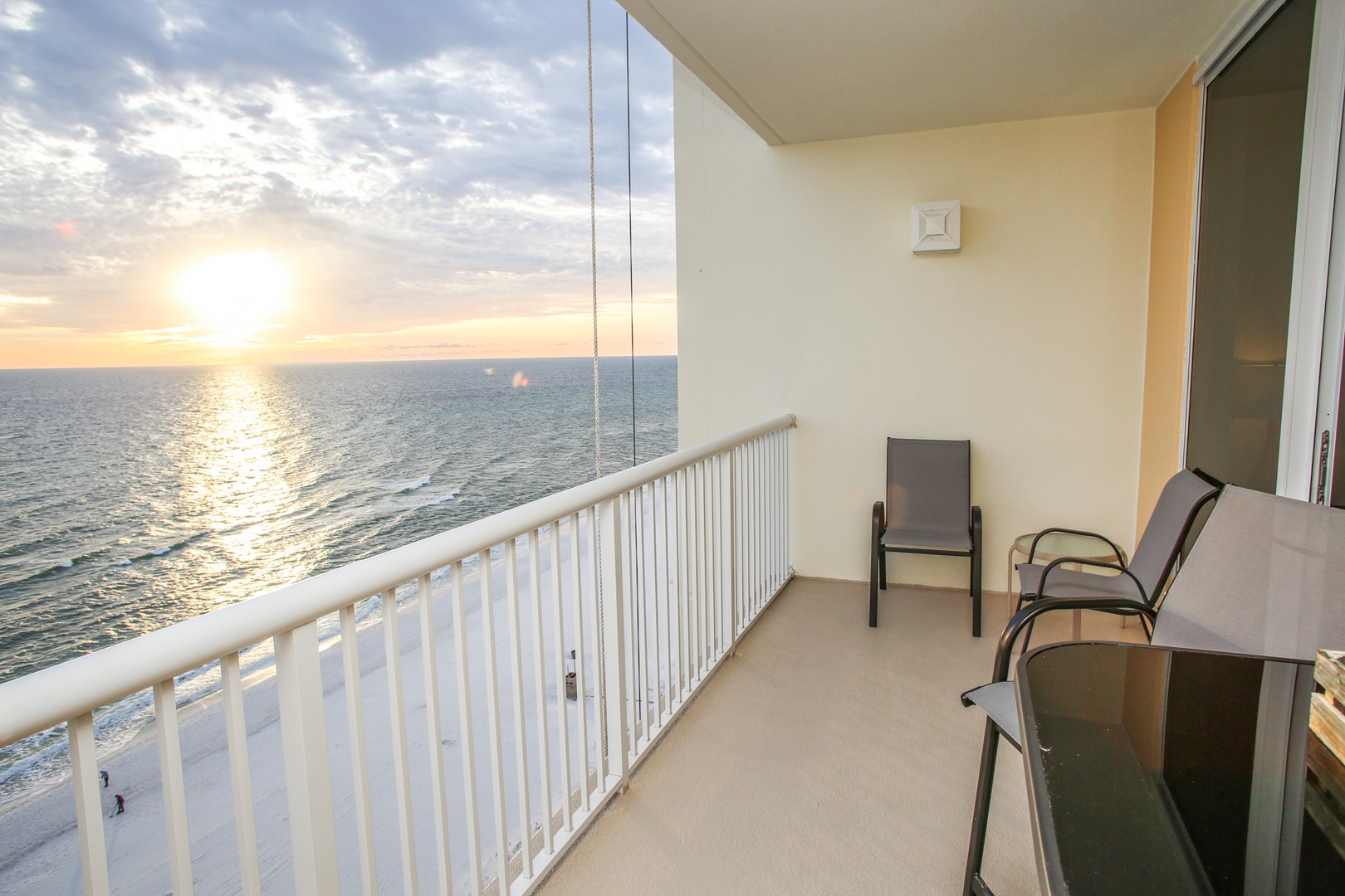 Majestic Beach Resort 1-1209 5