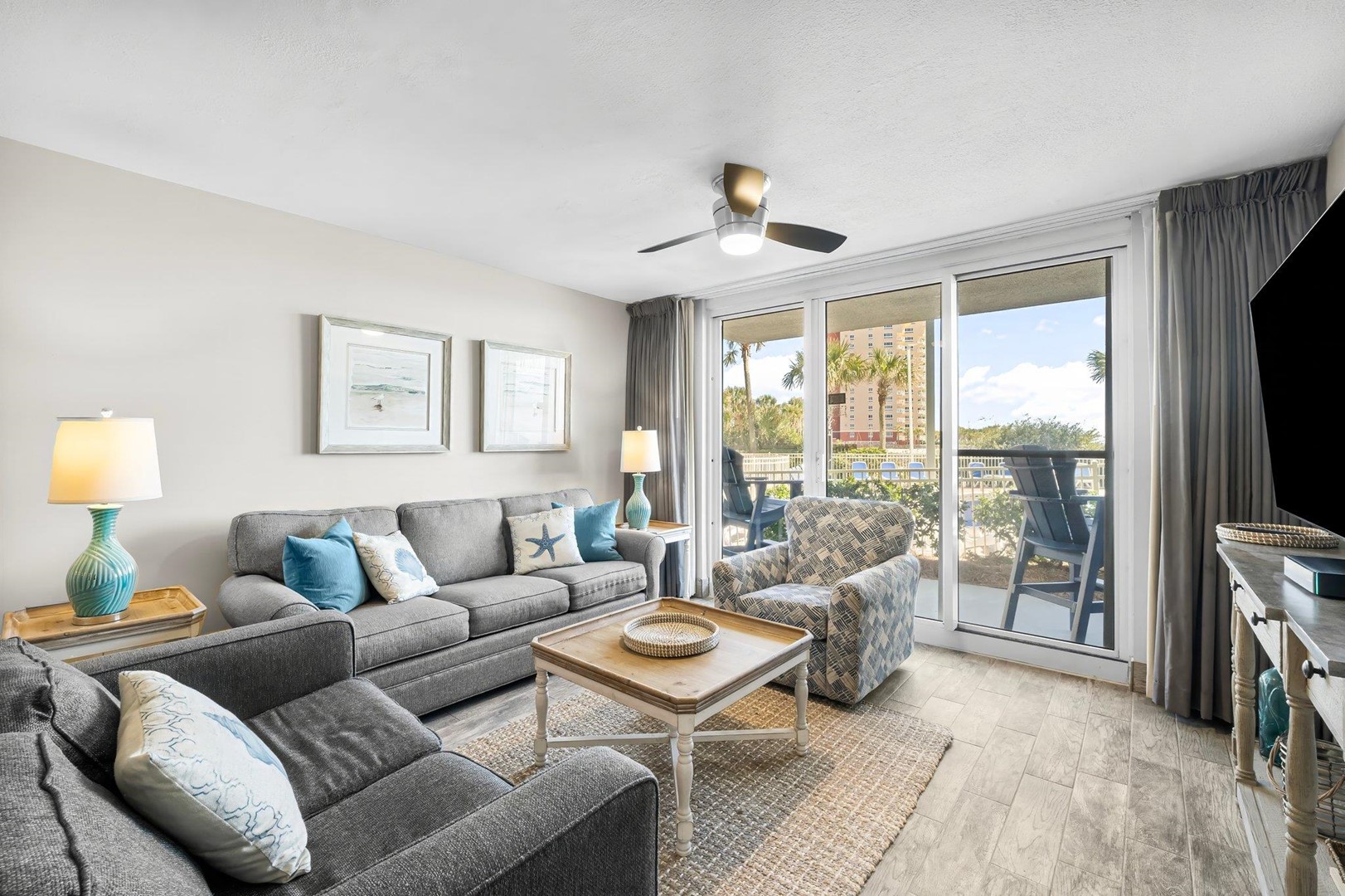 Pelican Beach Resort Condo Rental 113