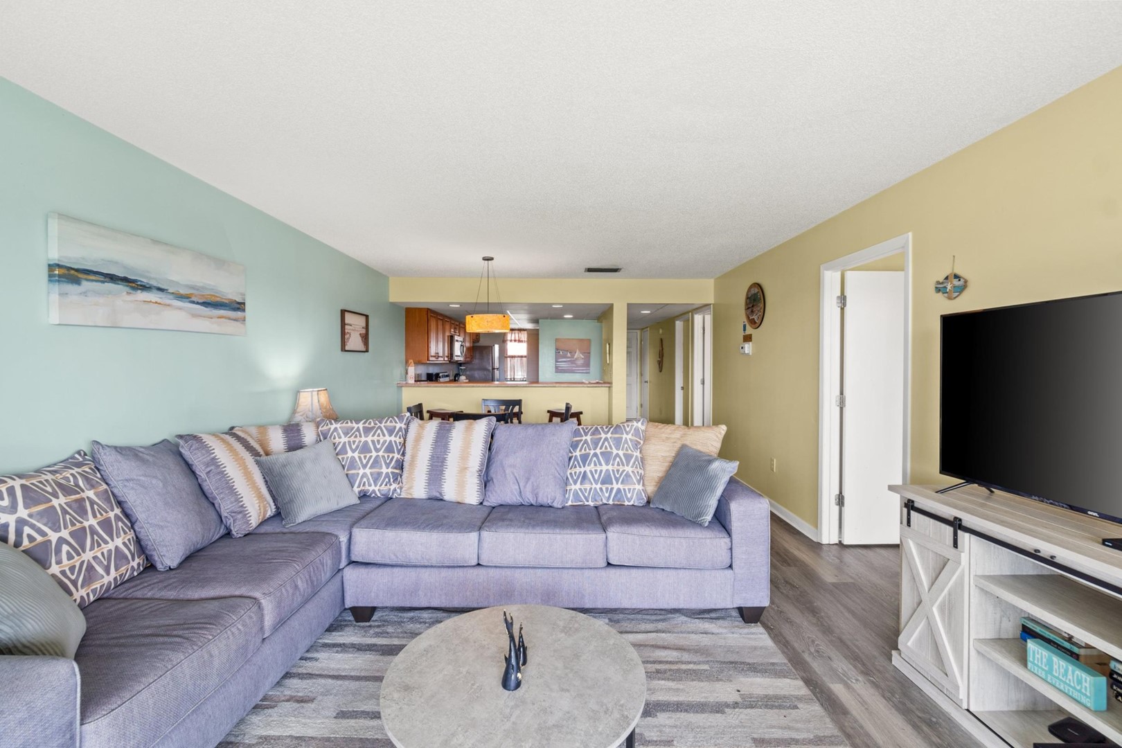 Edgewater Golf Villa 1213 4