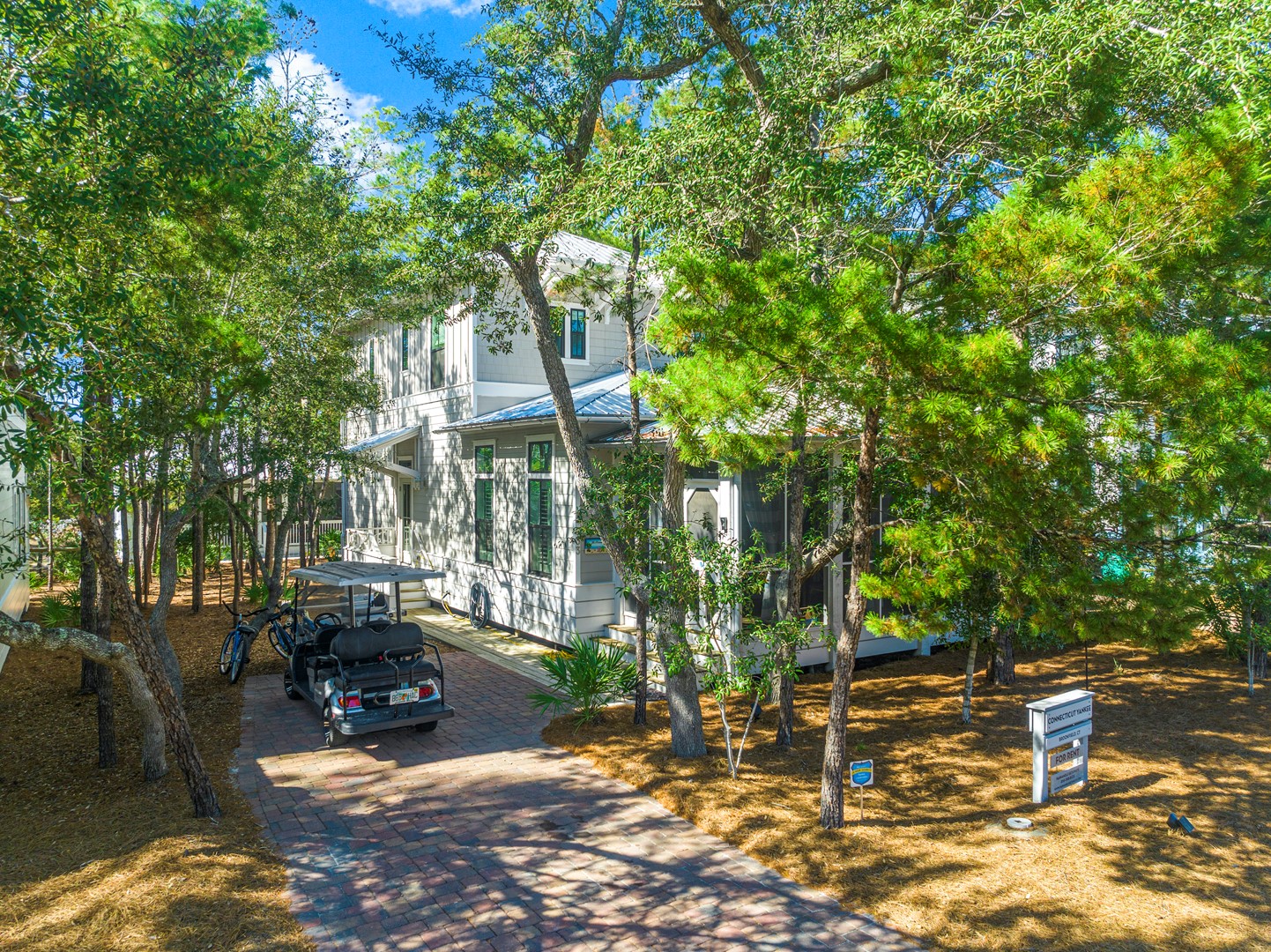 Magnolia Cottages - Connecticut Yankee Photo