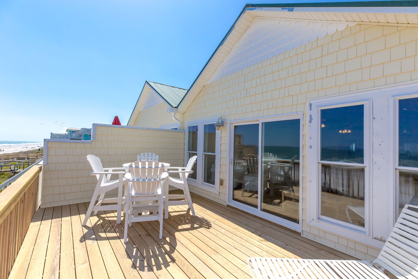 Top Floor Oceanfront Sun Deck