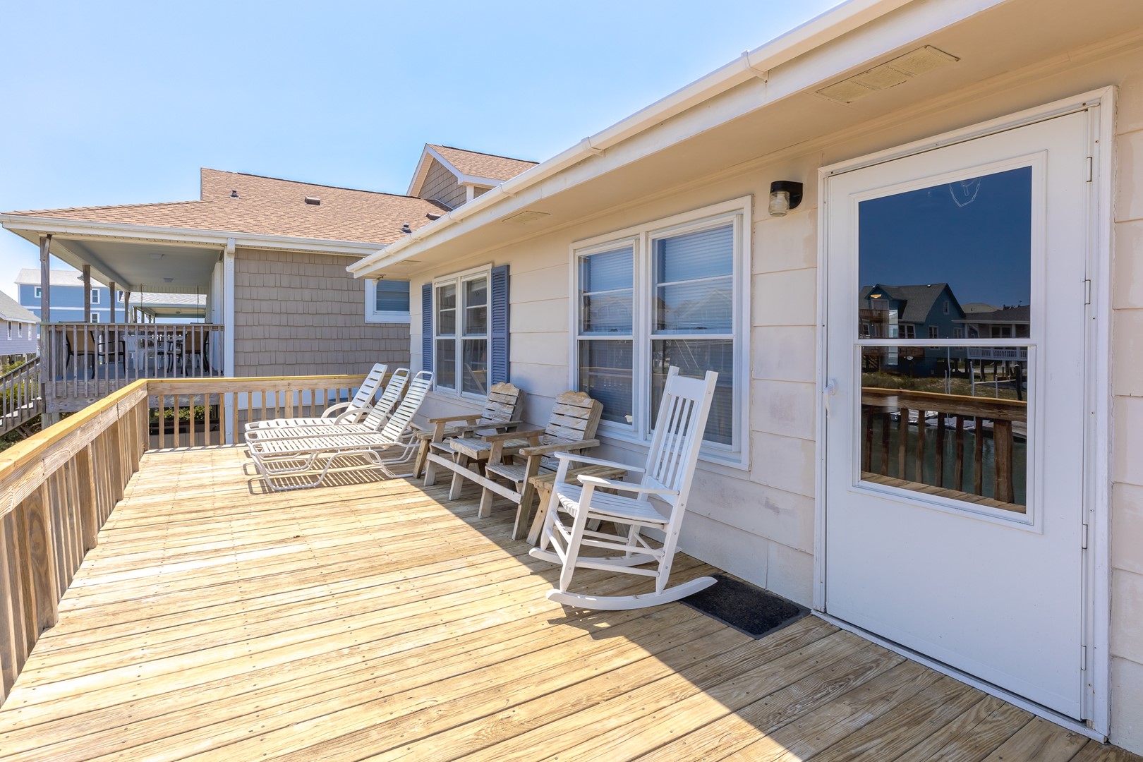 Canalfront Sundeck