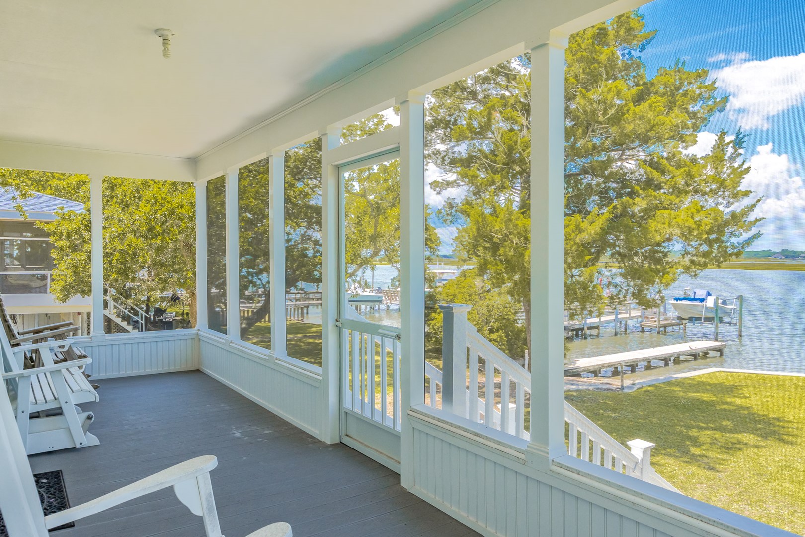 Soundfront Screened Porch