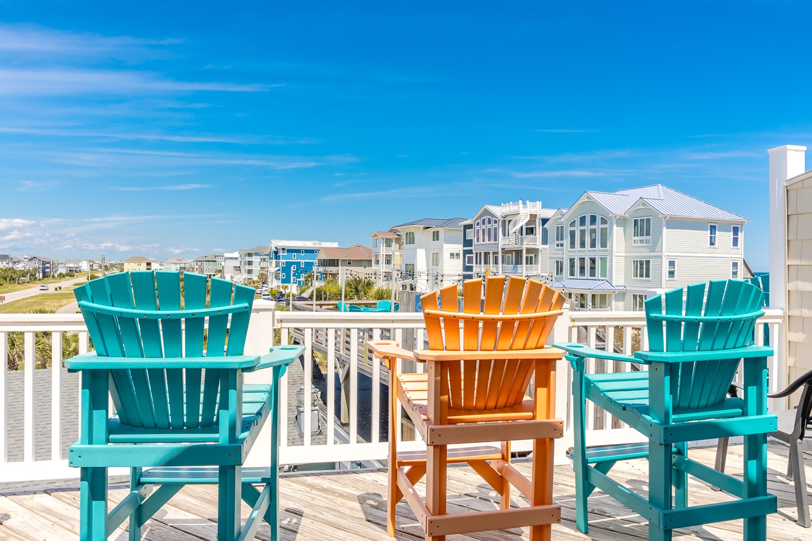 Top Floor North Sundeck
