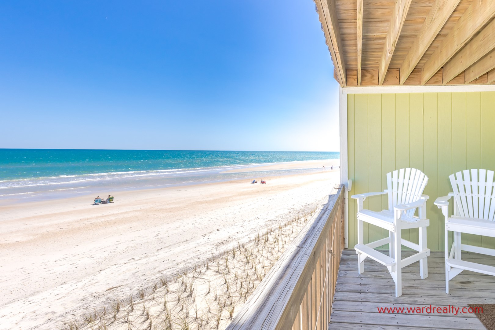 Covered Oceanfront Balcony