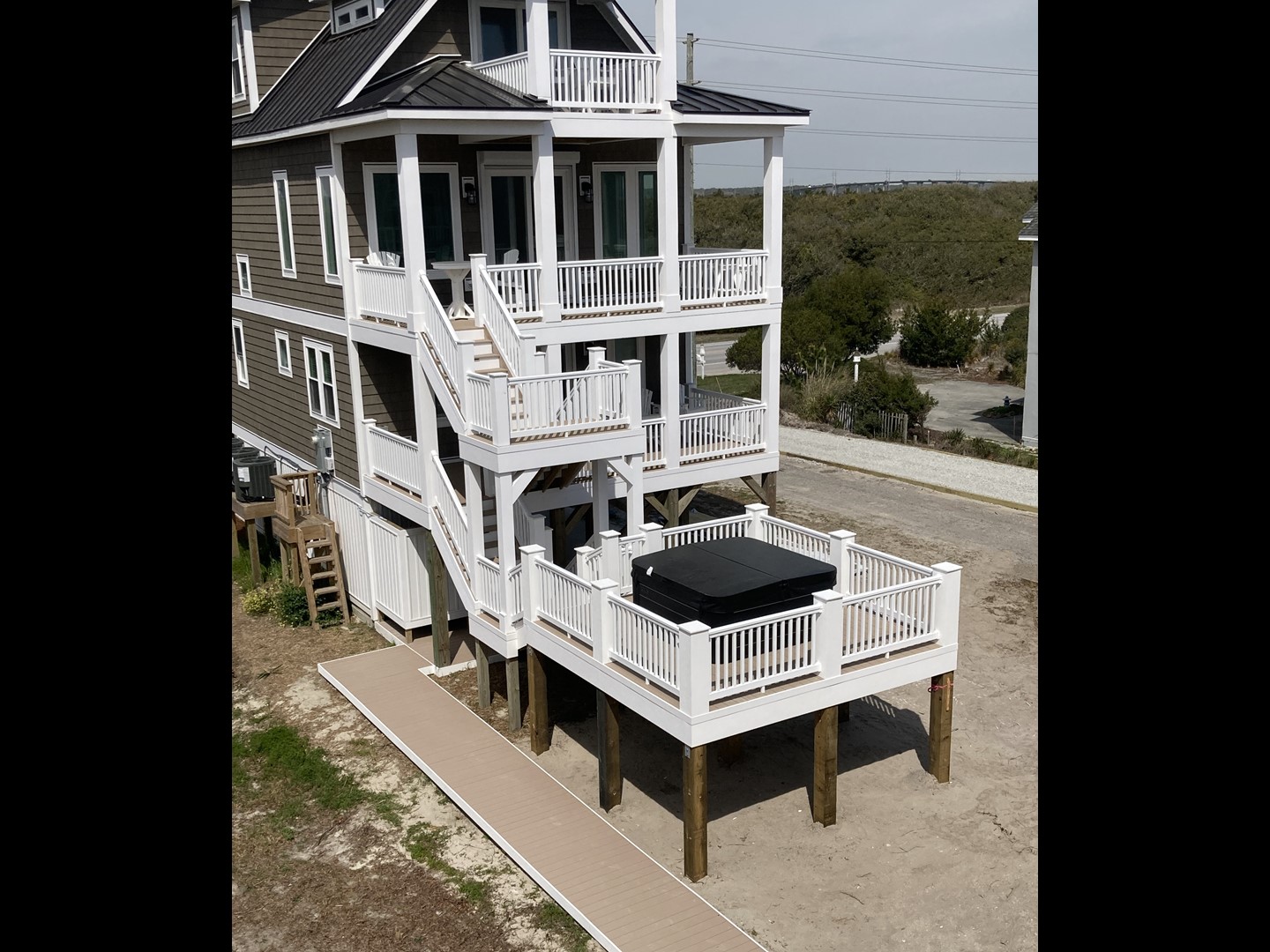 Hot Tub Off First Floor 