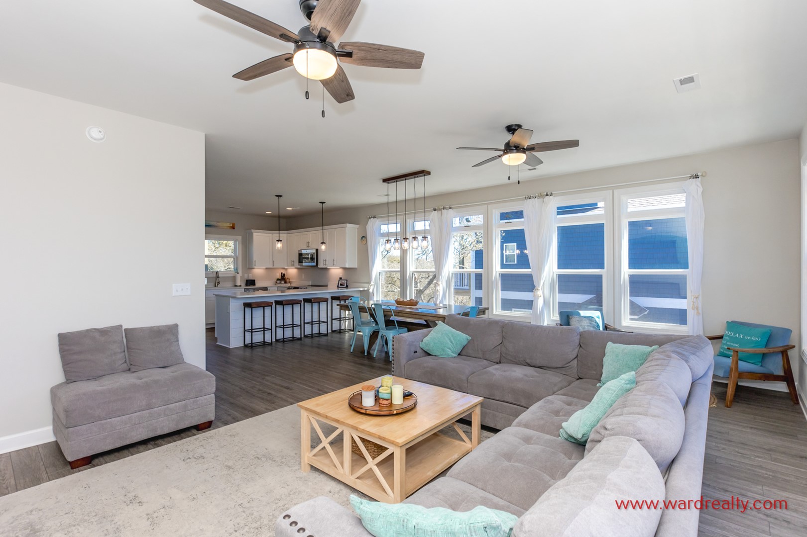 Open Floor Plan Living/Kitchen & Dining