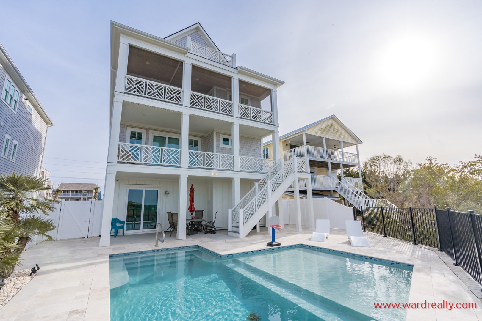 Twin Shores Soundfront Exterior