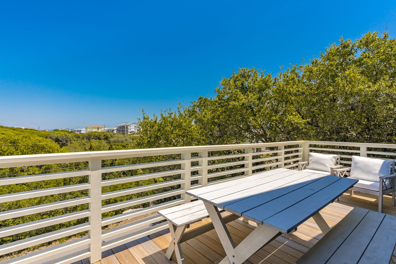 Top Floor Sun Deck II