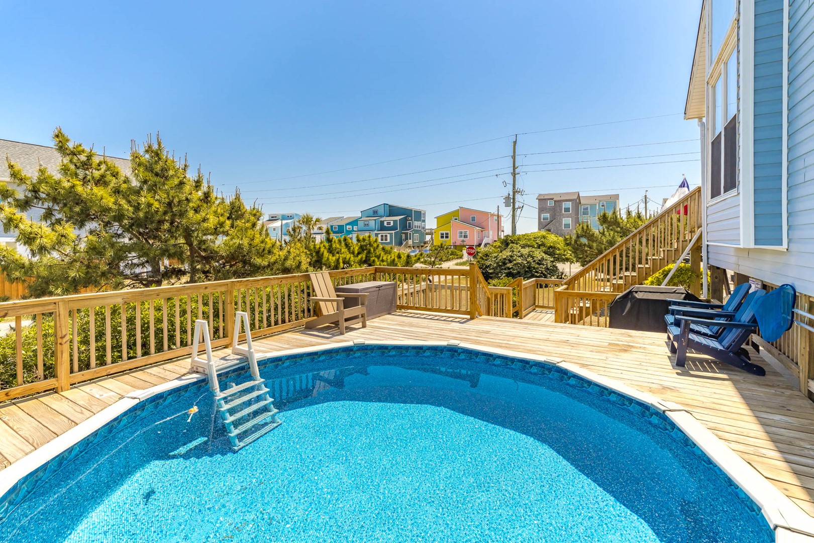 Private Pool with Sun Deck