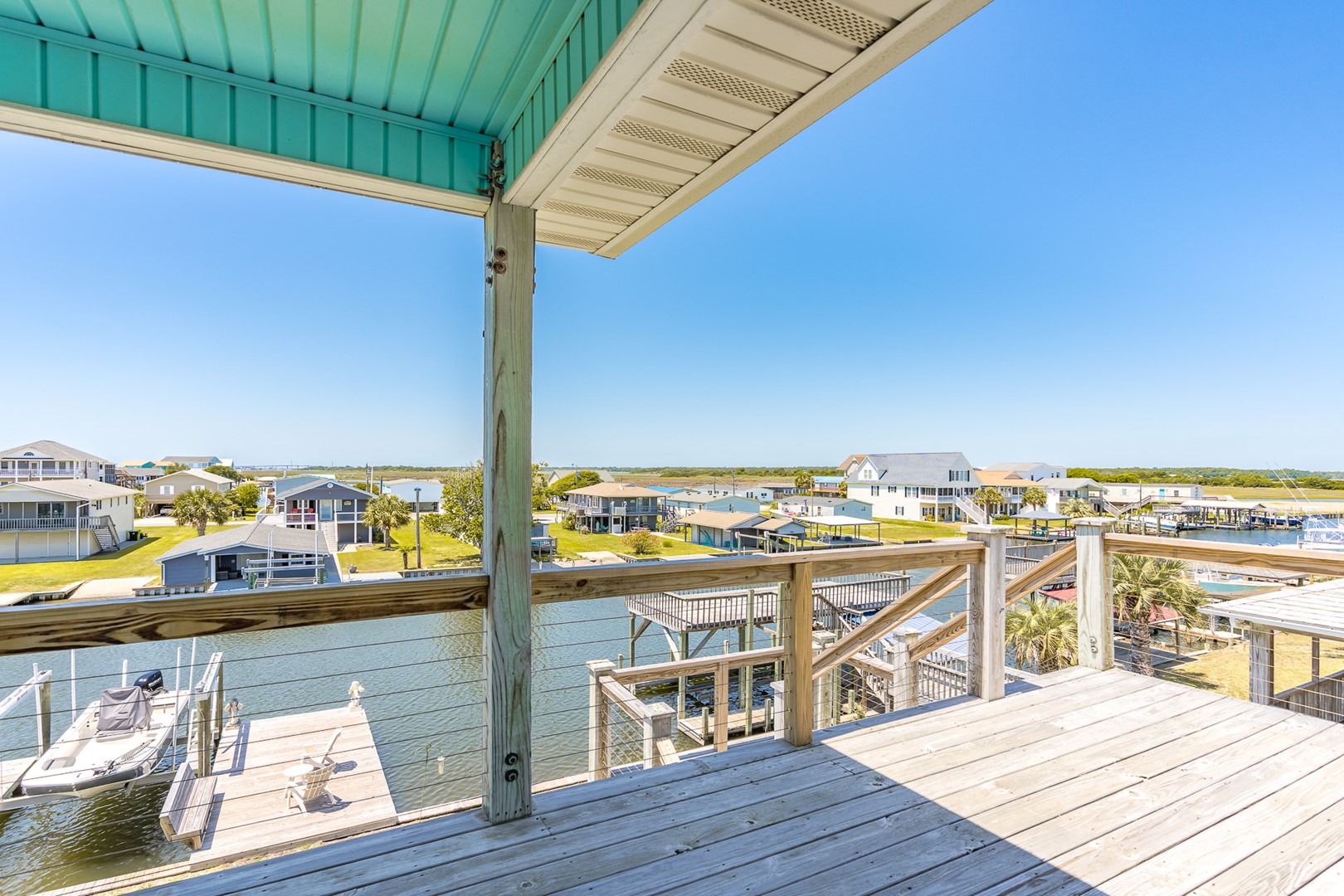 Top Floor Canalfront Covered Porch II