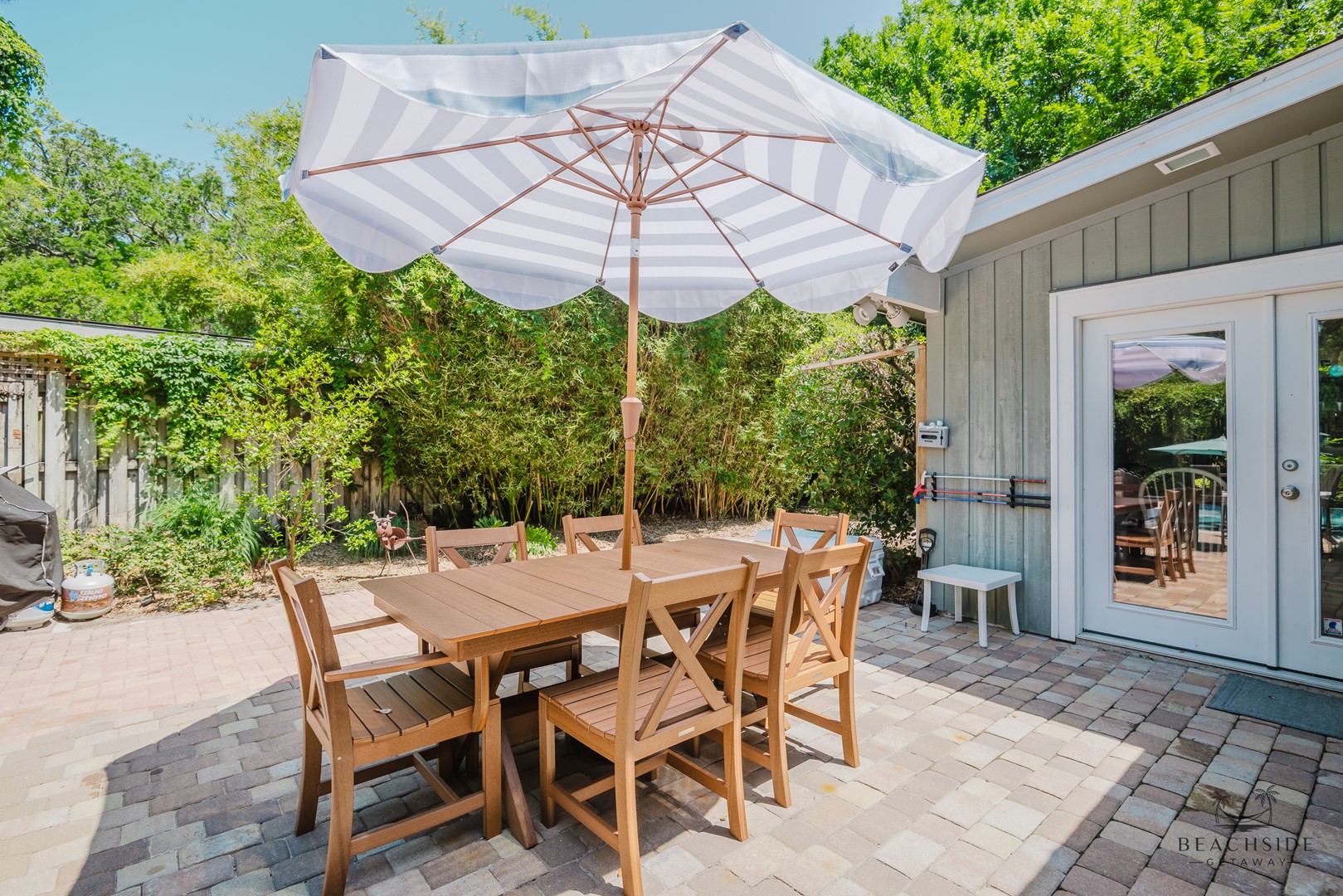 15 Sandpiper - Outside Dining 15 Sandpiper - Outside Dining